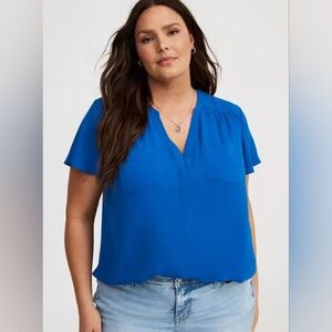 Torrid Harper Flutter Sleeve NWT size 2